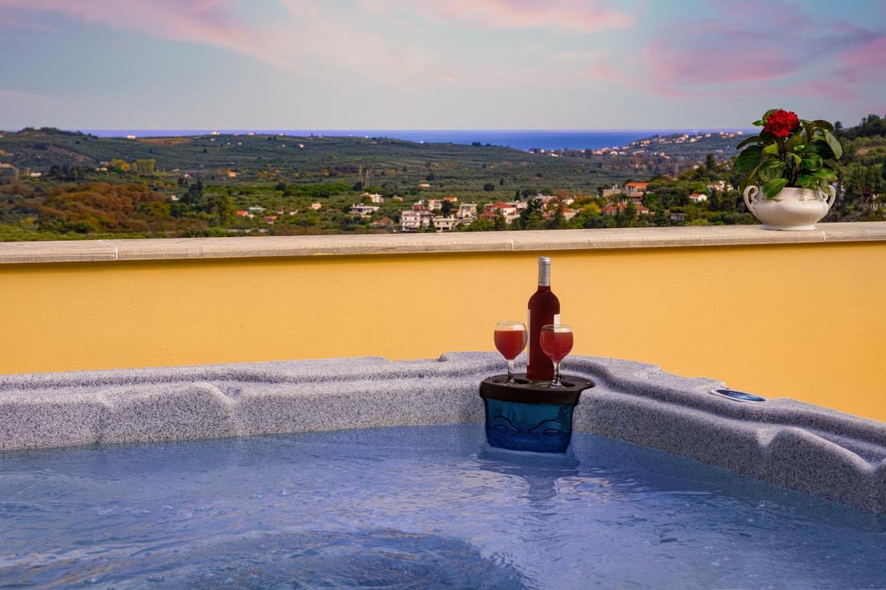 Villa Erontas - Private Heated Jacuzzi Makhairoi Exterior photo